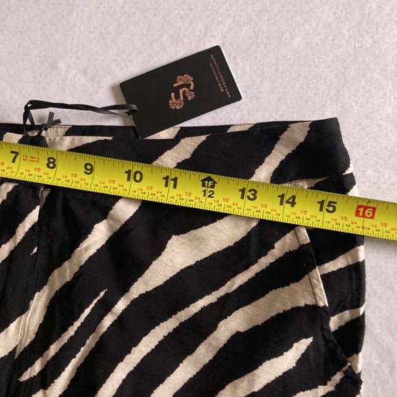 New sincerely Jules animal print pants - Picture 6 of 7